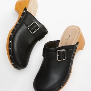 NWT black mules